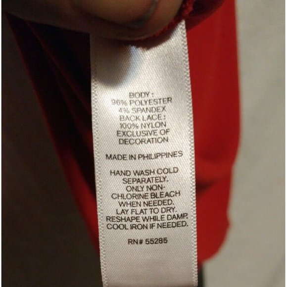 Express Red Crepe Tank/Blouse With Lace Size Medium - Picture 3 of 6